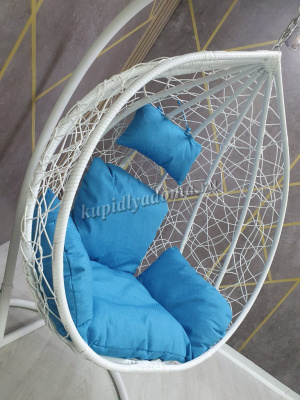 Кресло подвесное маленькое Кокон F-03 (Белый ротанг/Голубая подушка)